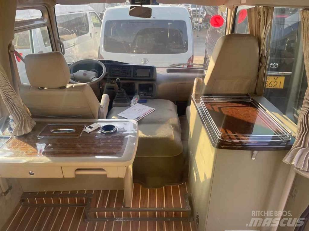 Toyota Coaster Υπεραστικά Λεωφορεία 