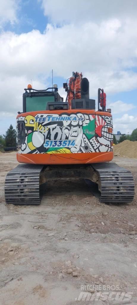 Hitachi ZX 135 US-6 Εκσκαφείς με ερπύστριες