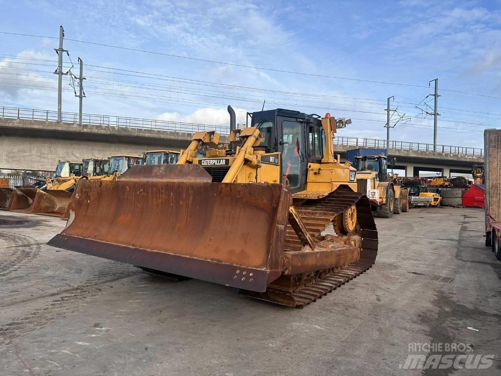CAT D6T Μπουλντόζες με ερπύστριες