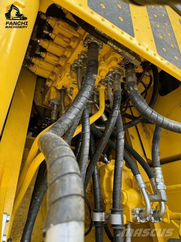 Komatsu PC 220 LC Εκσκαφείς με ερπύστριες