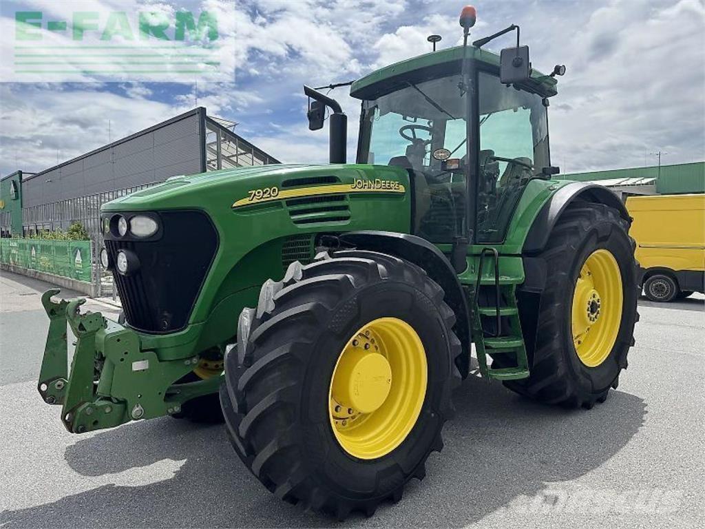 John Deere 7920 Τρακτέρ