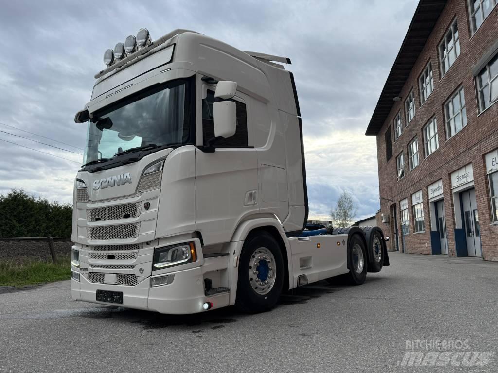 Scania R 590 Τράκτορες