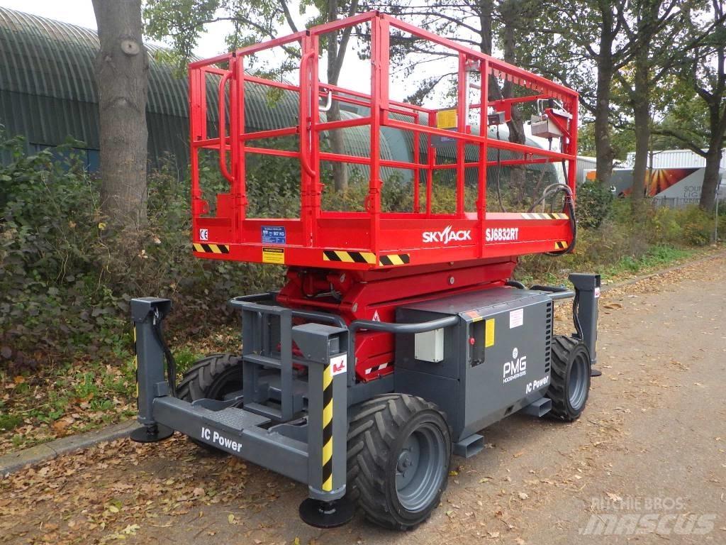 SkyJack SJ6832RT Ανυψωτήρες ψαλιδωτής άρθρωσης