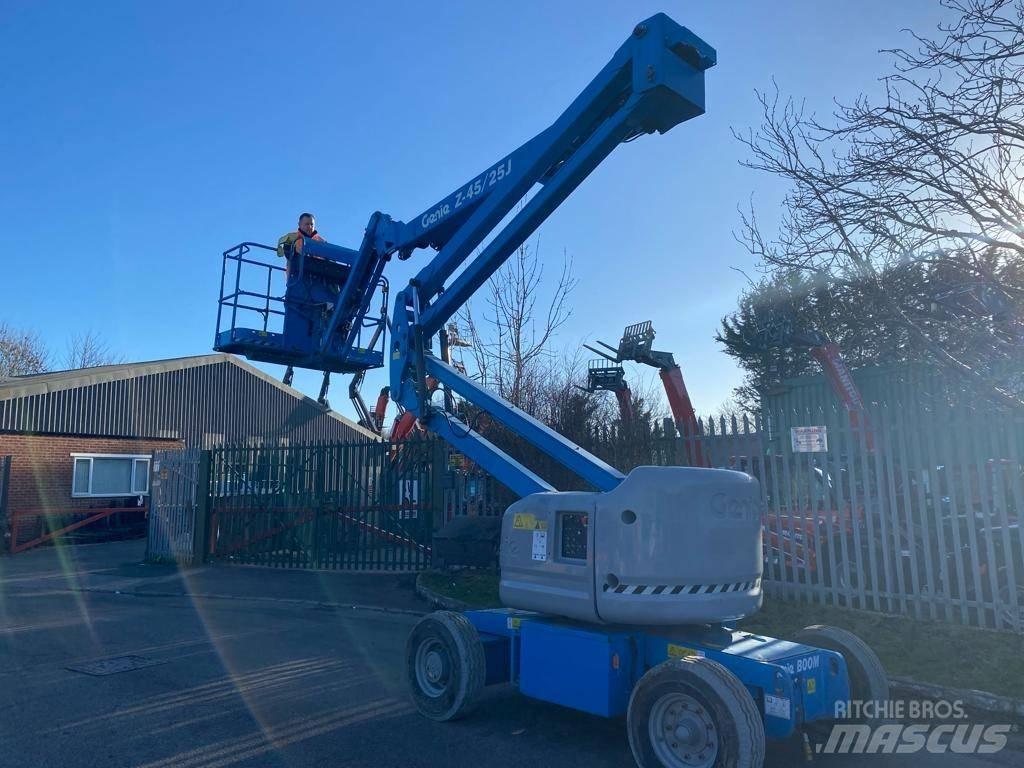 Genie Z 45/25 J BI Ανυψωτήρες με αρθρωτό βραχίονα