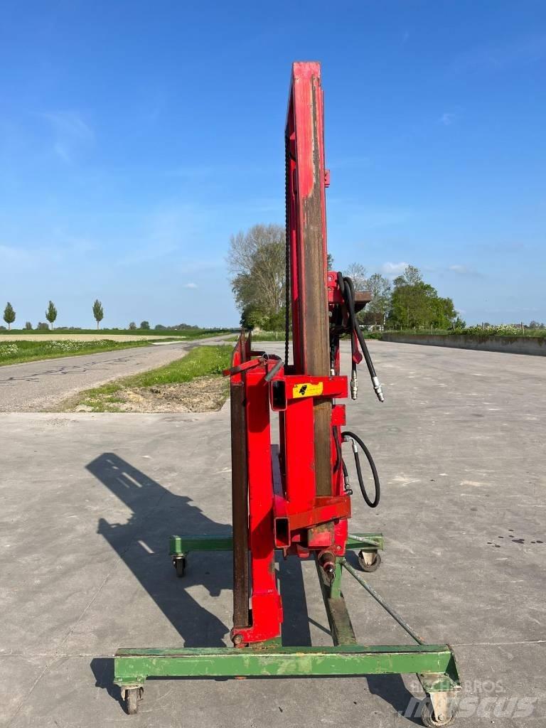 Wifo H1600/240 Εμπρόσθιοι φορτωτές και σκαπτικά