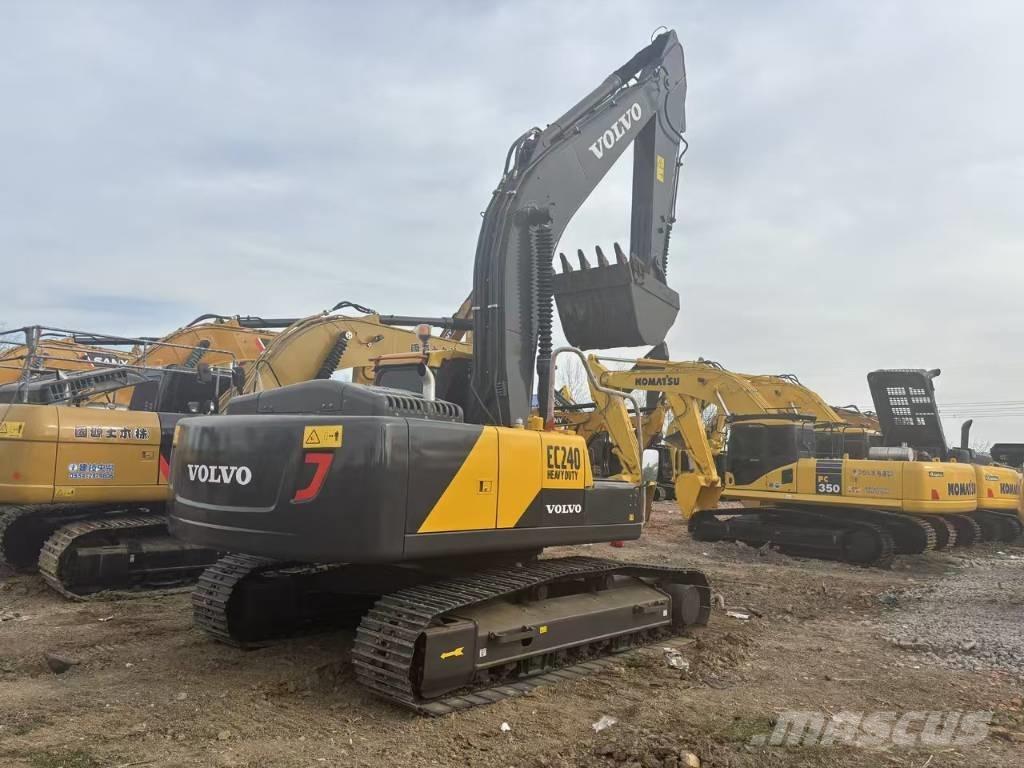 Volvo EC 240 Εκσκαφείς με ερπύστριες
