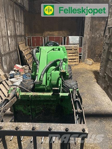 Avant 630 Άλλα μηχανήματα φροντίδας εδάφους