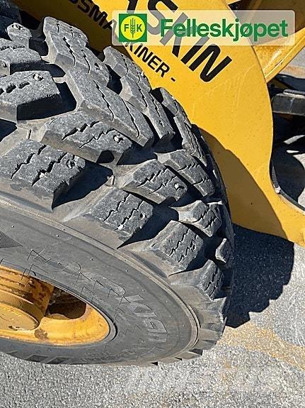 CAT 906hl Φορτωτές με λάστιχα (Τροχοφόροι)