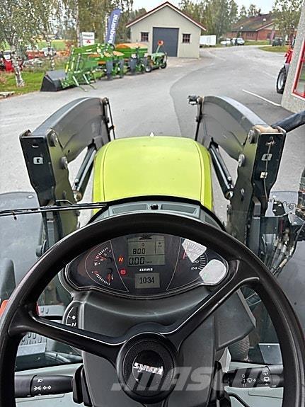 CLAAS Arion 640 Τρακτέρ