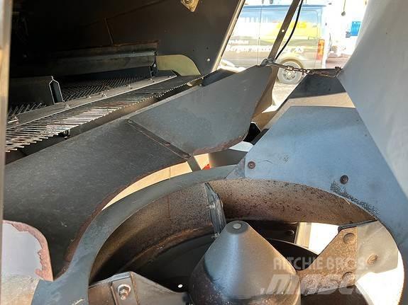 CLAAS Lexion 630 Θεριζοαλωνιστικές μηχανές