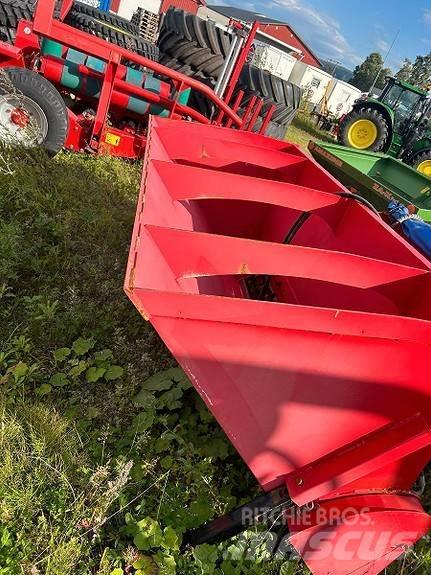 Globus 1600 Διαστρωτήρες άμμου και αλατιού
