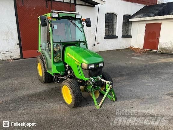 John Deere 2032R Τρακτέρ