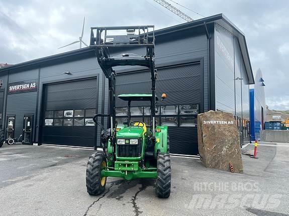 John Deere 5055E Τρακτέρ