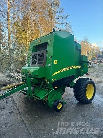 John Deere 582 Πρέσες κυλινδρικών δεμάτων