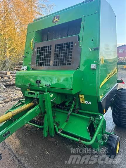 John Deere 582 Πρέσες κυλινδρικών δεμάτων