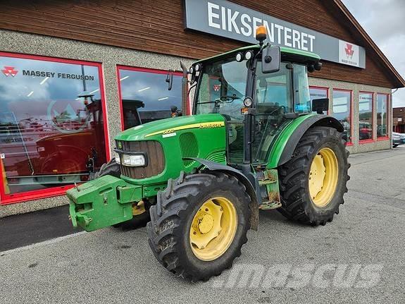 John Deere 5820 Τρακτέρ