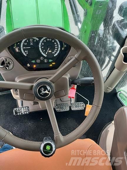 John Deere 6130R Τρακτέρ