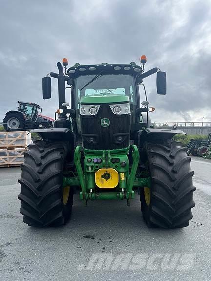 John Deere 6215R Τρακτέρ