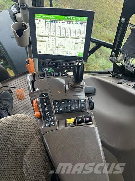 John Deere 6215R Τρακτέρ