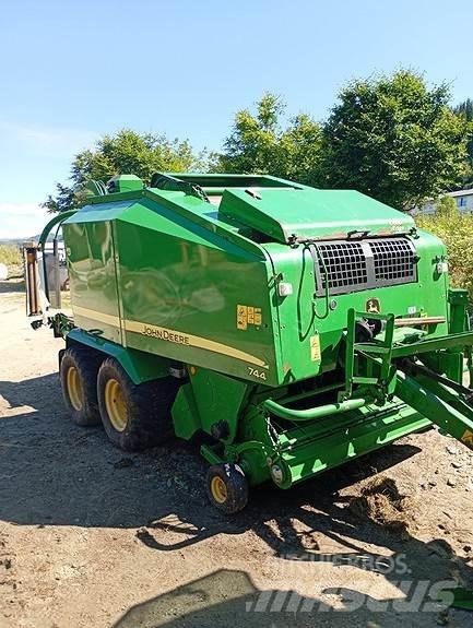 John Deere 744 Πρέσες κυλινδρικών δεμάτων
