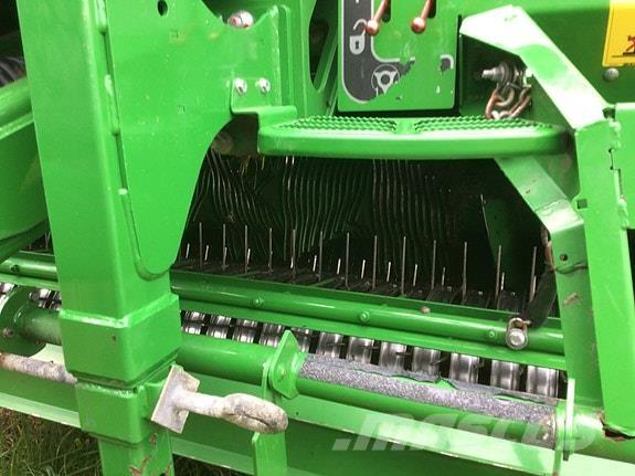 John Deere C441HR Πρέσες κυλινδρικών δεμάτων
