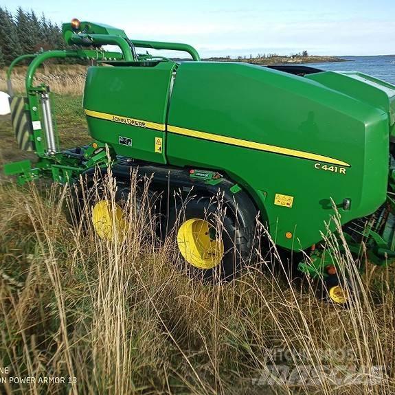 John Deere C441R Πρέσες κυλινδρικών δεμάτων