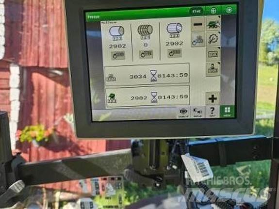 John Deere C441R Πρέσες κυλινδρικών δεμάτων