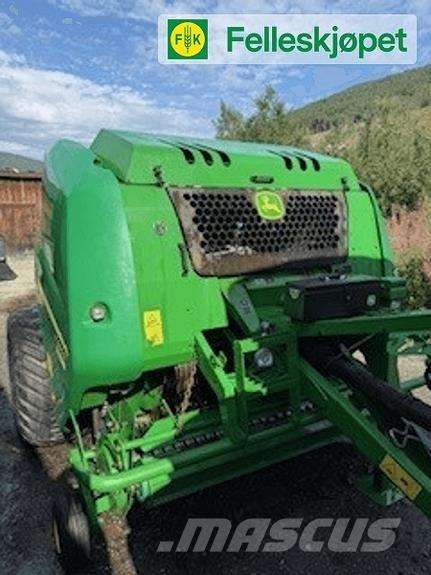 John Deere F440R Πρέσες κυλινδρικών δεμάτων