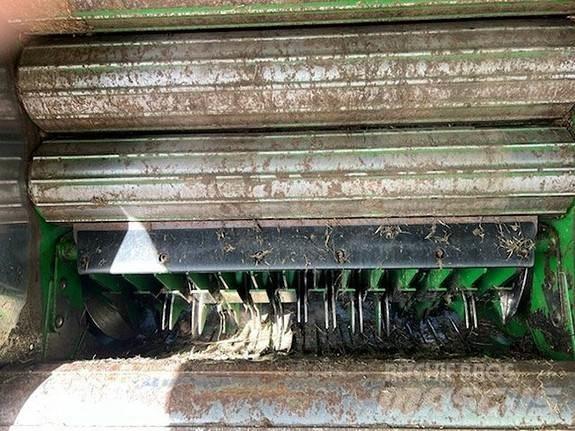 John Deere F441 Πρέσες κυλινδρικών δεμάτων