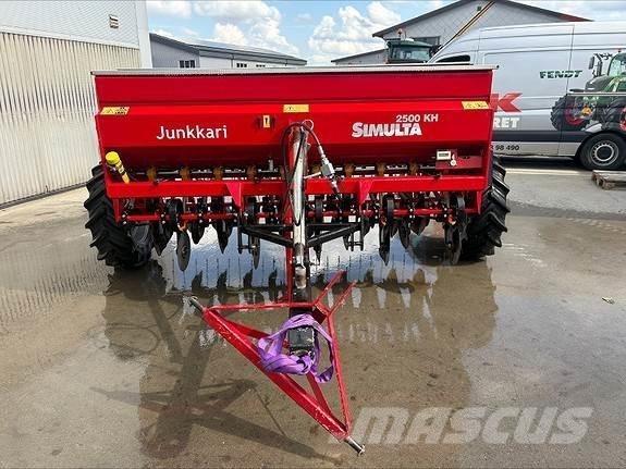 Junkkari KH 2500 Διασκορπιστές κοπριάς