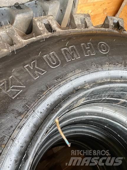 Kumho 10.00-20 Ελαστικά και ζάντες