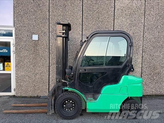 Mitsubishi FD25N Πετρελαιοκίνητα Κλαρκ