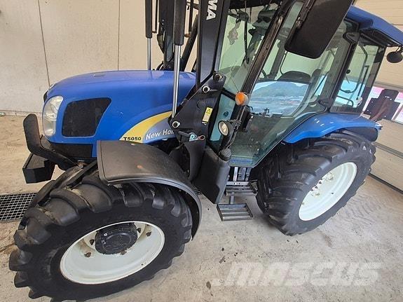New Holland T5050 Τρακτέρ