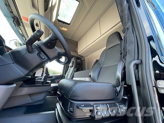 Scania R460A4X2LB Τράκτορες