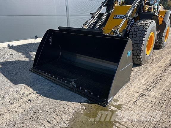  SE Universal Άλλα γεωργικά μηχανήματα