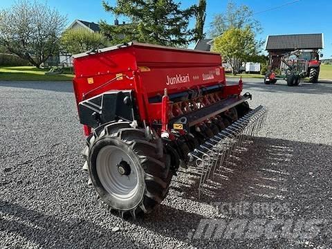 Simulta 2500LB Διαστρωτήρες ανοργάνων