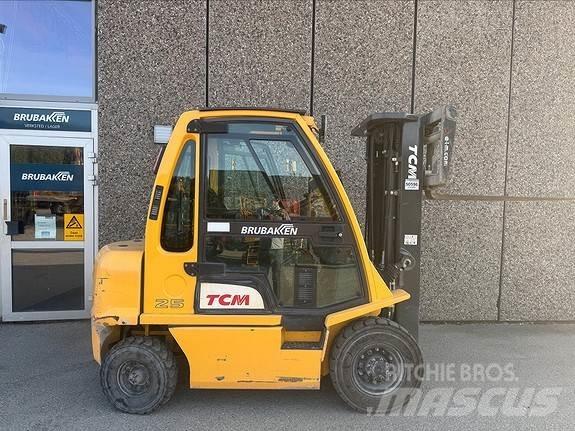 TCM FD25 Πετρελαιοκίνητα Κλαρκ