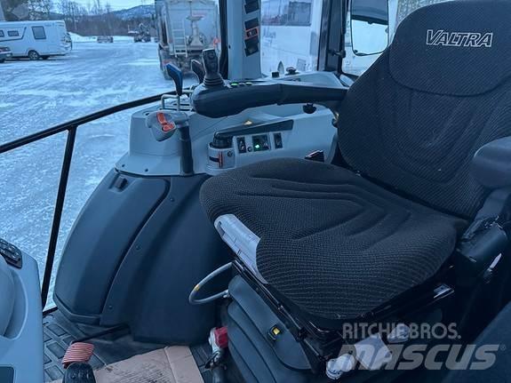 Valtra A105H Τρακτέρ