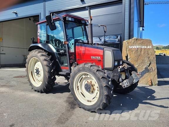 Valtra A75 - 4 Τρακτέρ