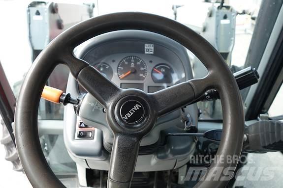 Valtra A83 Τρακτέρ