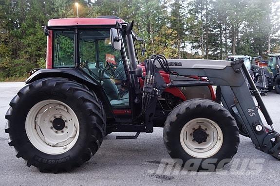 Valtra A85 Τρακτέρ