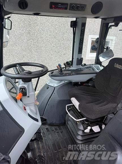 Valtra G 135 A Τρακτέρ