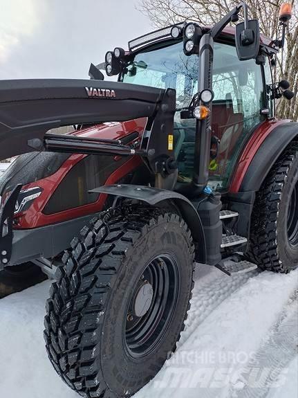 Valtra G135 Aktive Τρακτέρ