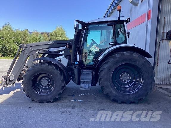 Valtra N 114E Τρακτέρ