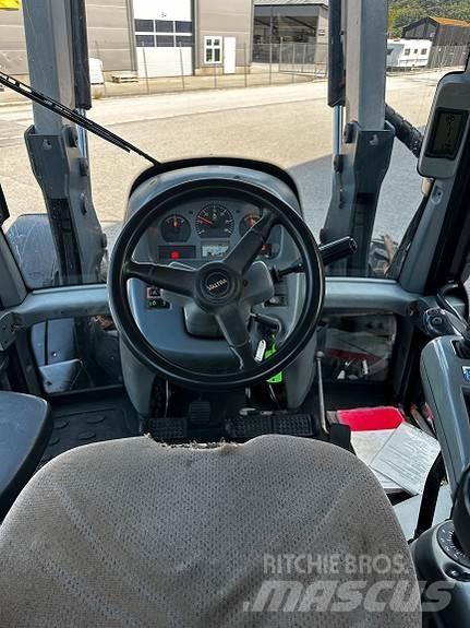 Valtra N 121 Τρακτέρ