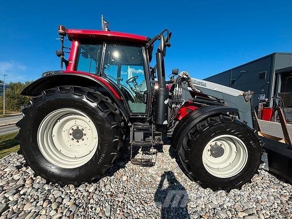 Valtra N123H Τρακτέρ