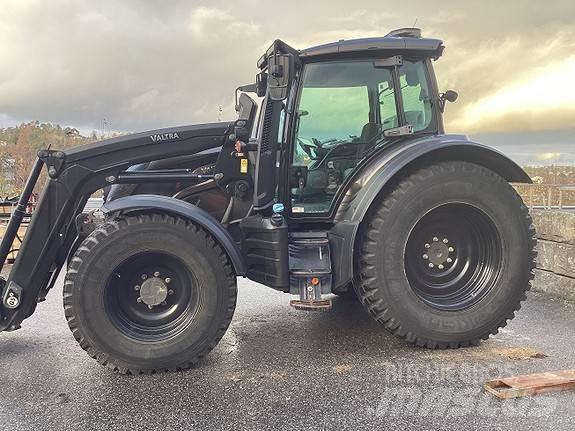Valtra N174 Τρακτέρ