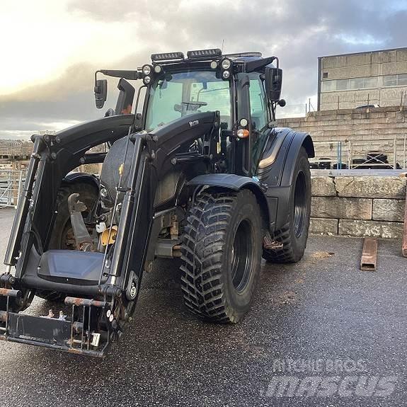 Valtra N174 Τρακτέρ