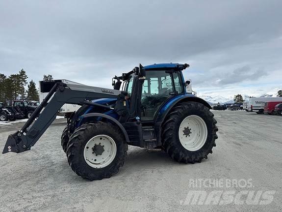 Valtra N174D Τρακτέρ