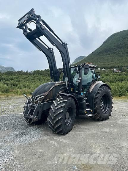 Valtra Q305 Τρακτέρ